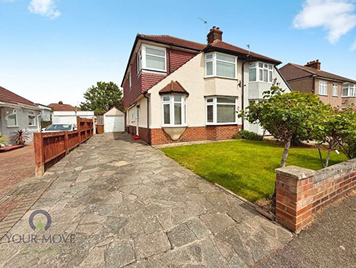 4 Bedroom Semi Detached House For Sale In Silecroft Road, Bexleyheath, DA7