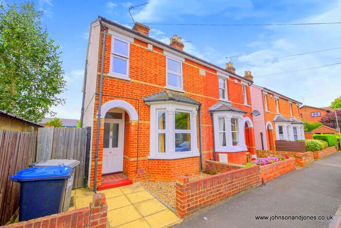 3 Bedroom Semi-Detached House To Rent In King Street, Chertsey, KT16