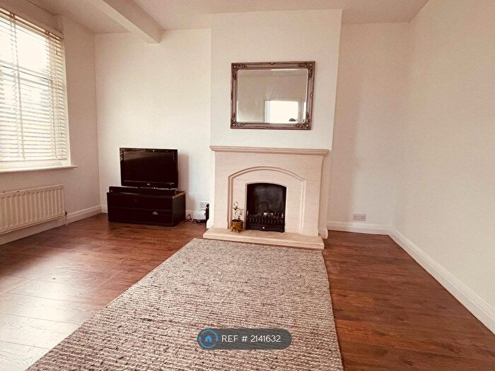 3 Bedroom Semi-Detached House To Rent In North Drive, Orpington, BR6