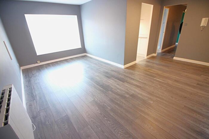 2 Bedroom Flat To Rent In - Cambridge Road, Churchtown, Southport, PR9