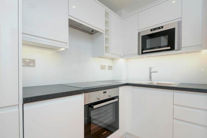 Studio To Rent In Paradise Road, Surrey, TW9