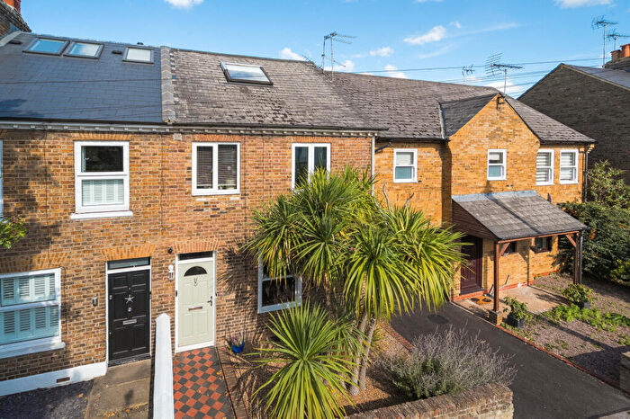 3 Bedroom Maisonette For Sale In Bexley Street, Windsor, SL4
