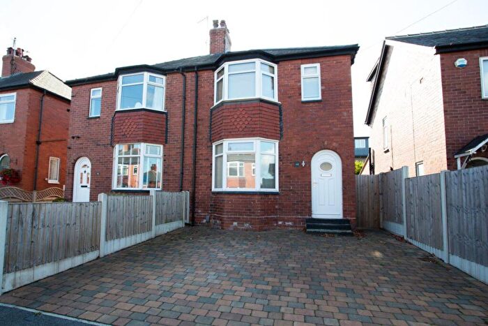 3 Bedroom House To Rent In Harlow Crescent, Harrogate, HG2