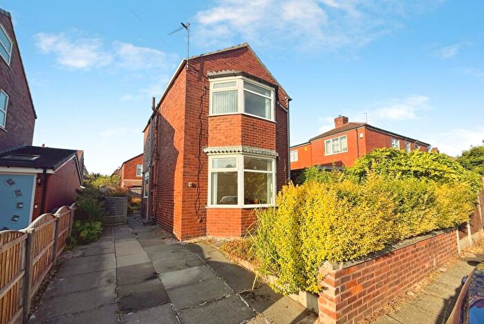 2 Bedroom Detached House For Sale In Ashley Avenue, Swinton, Manchester, Greater Manchester, M27