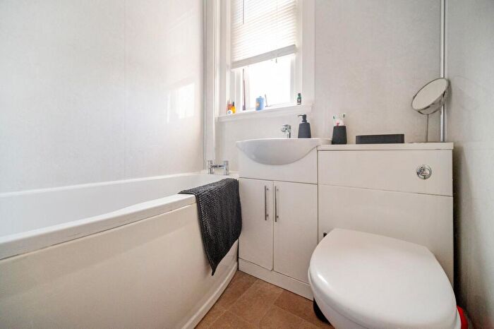 2 Bedroom End Of Terrace House For Sale In Albert Place, Wallyford, EH21