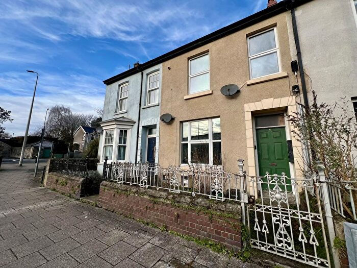 1 Bedroom Flat To Rent In Oak Terrace, Carmarthen, Carmarthenshire, SA31