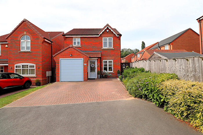 3 Bedroom Detached House For Sale In Heathland Court, Lundwood Barnsley, S71