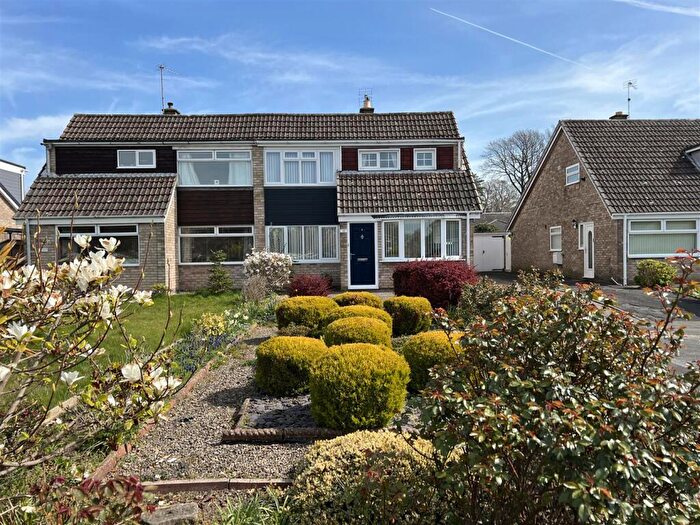 3 Bedroom Semi-Detached House For Sale In Manor Road, Hurworth Place, Darlington, DL2