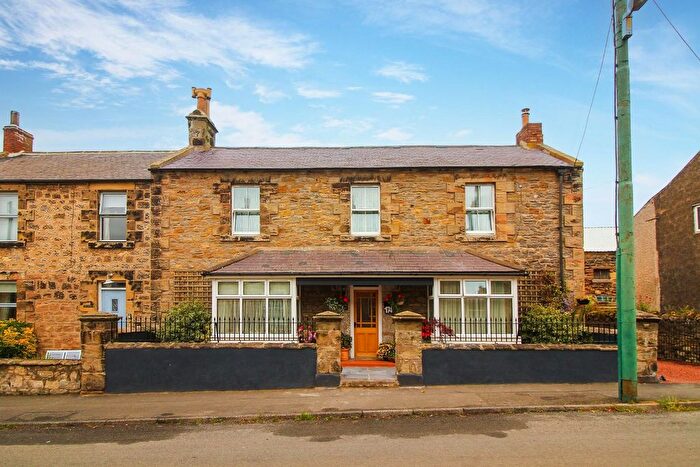 6 Bedroom Semi-Detached House For Sale In Main Street, North Sunderland, Seahouses, NE68