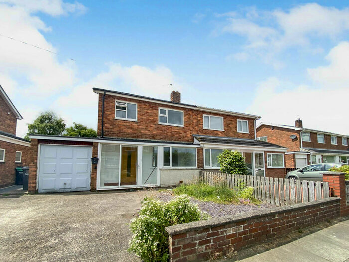 3 Bedroom Semi-Detached House To Rent In Glendale Avenue, Choppington, Choppington, Northumberland, NE62