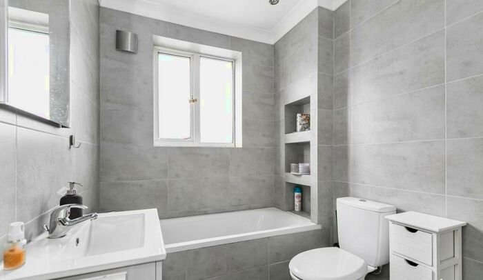 1 Bedroom Flat To Rent In George Lane London, SE13