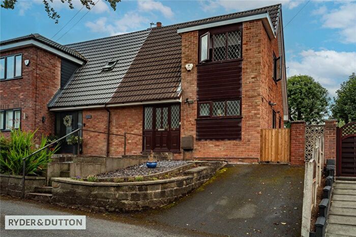 3 Bedroom Semi-Detached House For Sale In Harefield Drive, Heywood, Greater Manchester, OL10