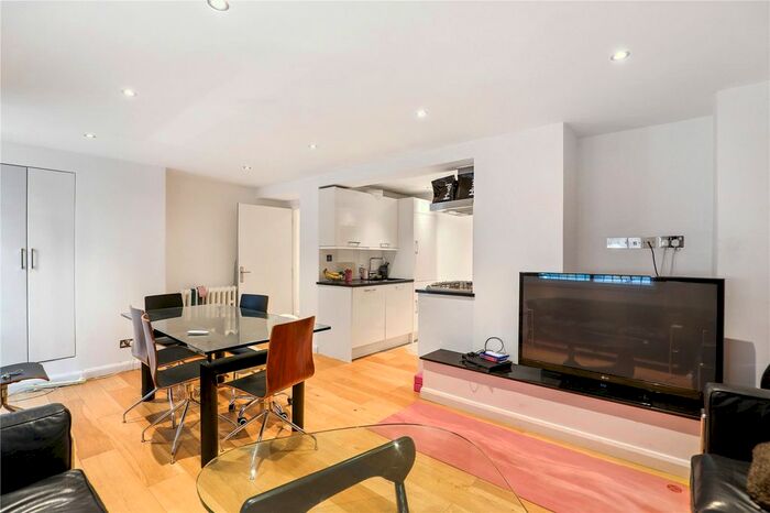 3 Bedroom Flat To Rent In York House, Upper Montagu Street, London, W1H