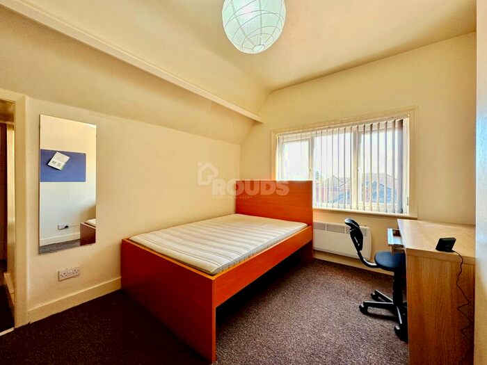 1 Bedroom Studio To Rent In Studio, - Manor Road, Coventry, West Midlands, CV1