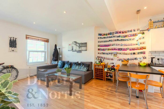 2 Bedroom Duplex To Rent In Camden High Street, Camden, London, NW1