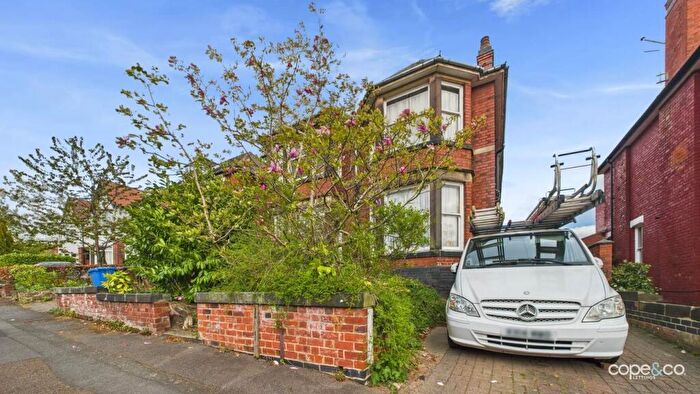 2 Bedroom Apartment To Rent In Belper Road, Derby, Derbyshire, DE1