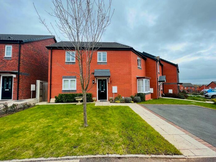 3 Bedroom House To Rent In Burgundy Gardens, Leamington Spa, CV31