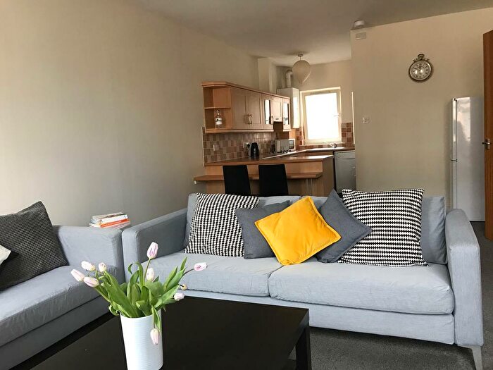 2 Bedroom Flat To Rent In Margaret Street, Aberdeen, AB10