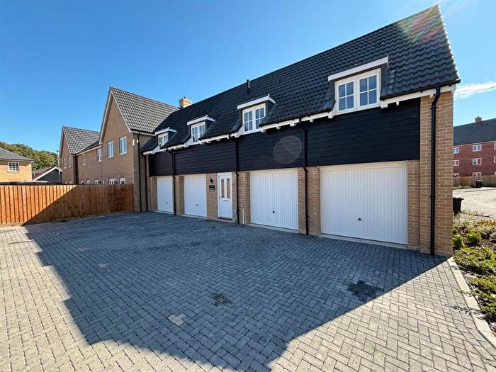 2 Bedroom Coach House For Sale In Quarry Avenue, Needham Market, Ipswich, IP6