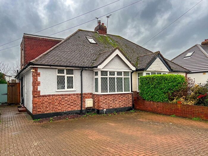 3 Bedroom Semi Detached Bungalow For Sale In Rosemary Avenue, West Molesey, KT8