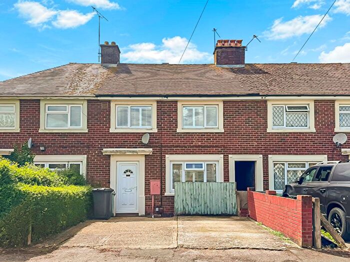 3 Bedroom Terraced House For Sale In Bathurst Road, Gloucester, GL1