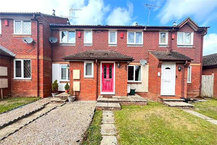 2 Bedroom Terraced House For Sale In Ayling Court, Farnham, Surrey, GU9
