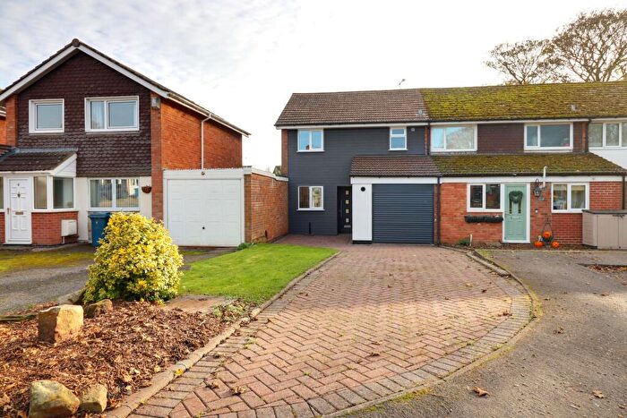 3 Bedroom End Of Terrace House For Sale In Chartley Close, Stafford, ST16