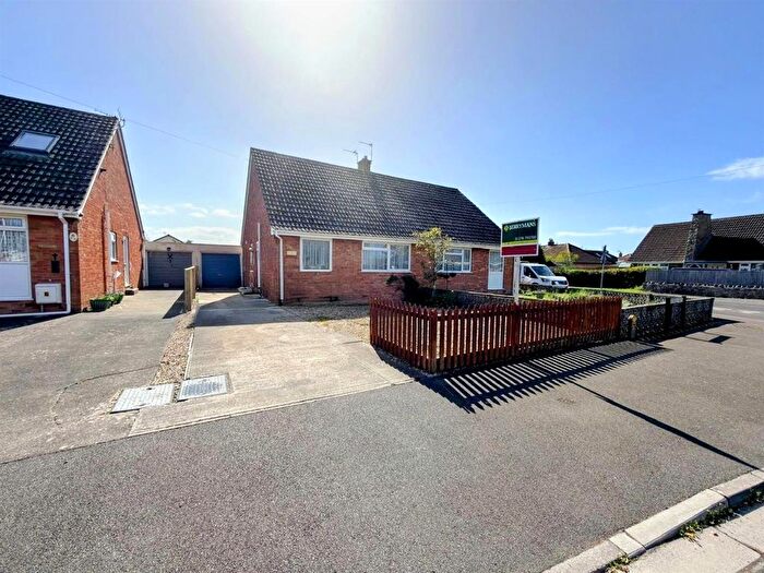 3 Bedroom Semi Detached Bungalow For Sale In Brunels Way, Highbridge, TA9