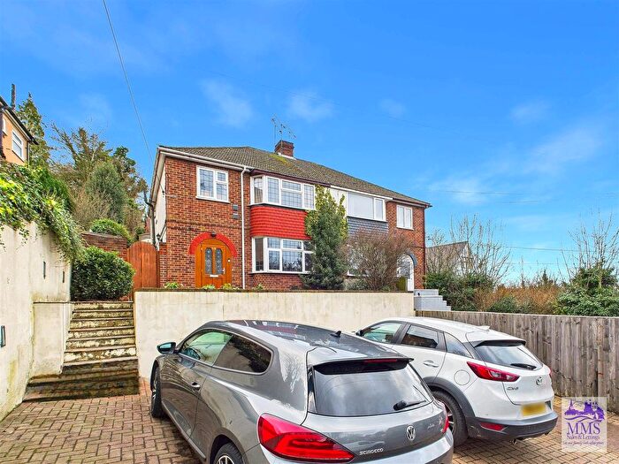 3 Bedroom Semi Detached House For Sale In Robin Hood Lane, Walderslade, ME5