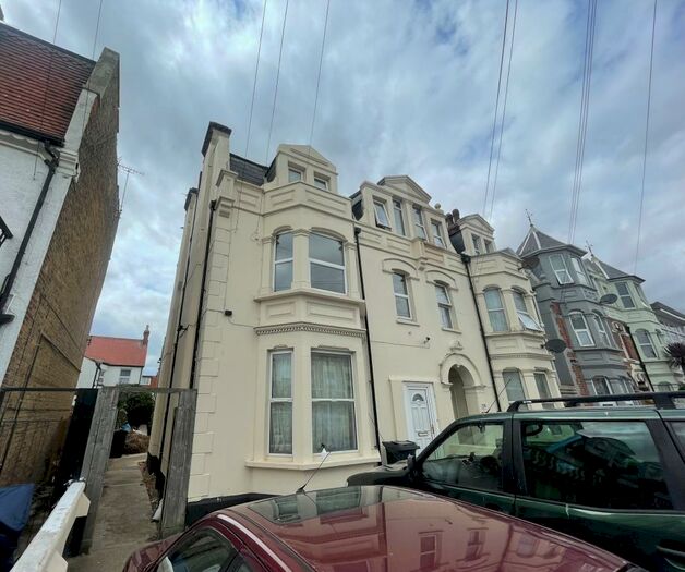 2 Bedroom Flat To Rent In Agate Road, Clacton-On-Sea, CO15