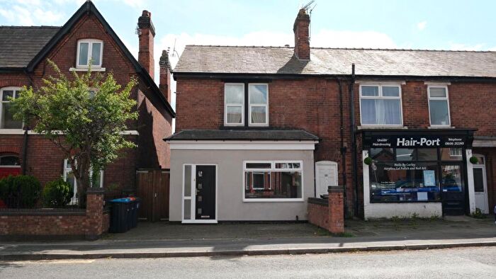3 Bedroom Semi-Detached House For Sale In Winnington Lane, Northwich, Cheshire, CW8