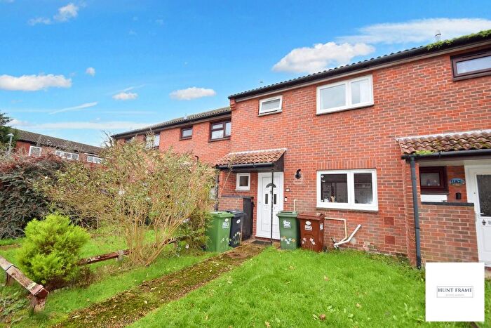 3 Bedroom Terraced House For Sale In Hazelwood Avenue, Eastbourne, BN22