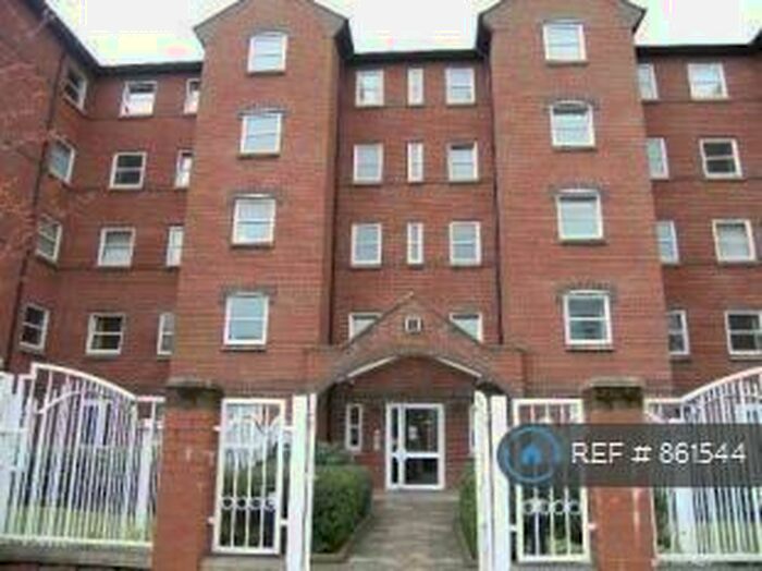 1 Bedroom Flat To Rent In Melrose Apartments, Manchester, M13