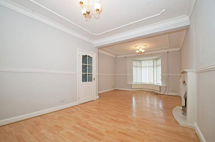 4 Bedroom Semi-Detached House For Sale In Salem Terrace, Tonypandy, CF40