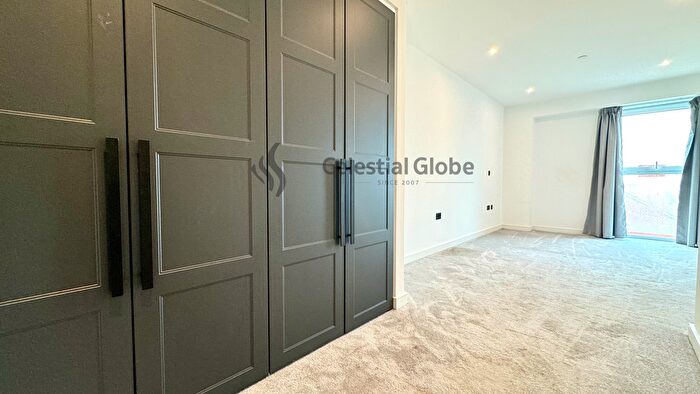 2 Bedroom Flat To Rent In Heritage Walk, Kingston Upon Thames, KT1