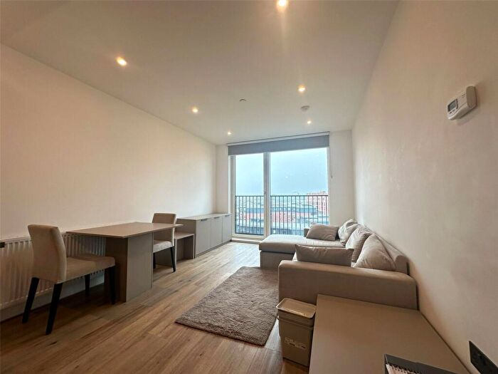 2 Bedroom Apartment To Rent In Shadwell Street, Birmingham, B4