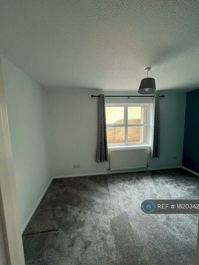 2 Bedroom Flat To Rent In Alexander Terrace, Corsham, SN13