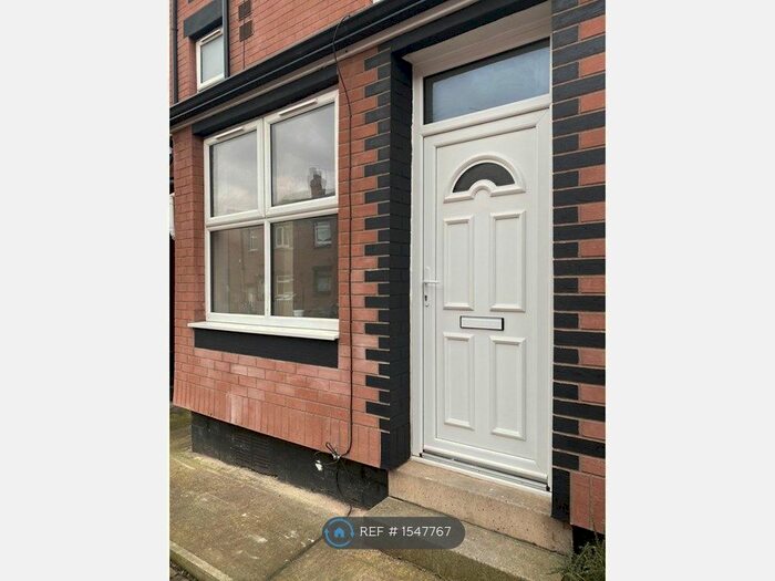 3 Bedroom End Of Terrace House To Rent In Copperfield Crescent, Leeds, LS9