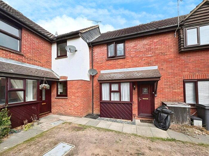 1 Bedroom Terraced House For Sale In Colyers Reach, Chelmsford, CM2
