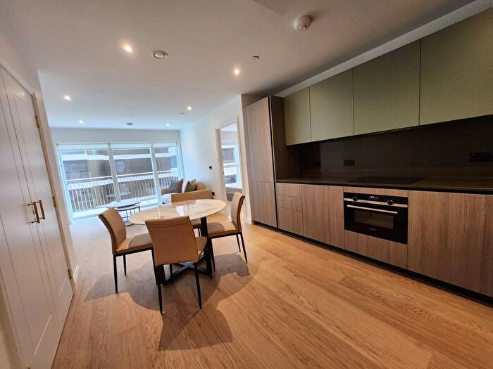 1 Bedroom Flat To Rent In Botanica Apartments Watermeadow Lane, London, SW6