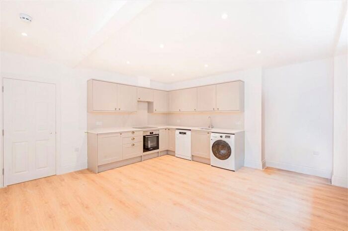 2 Bedroom Flat To Rent In Conway Street, Fitzrovia Amp; Covent Garden, W1T