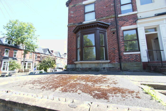 1 Bedroom Apartment To Rent In Cemetery Road, Sheffield, S11