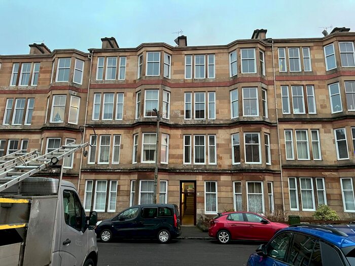 2 Bedroom Flat To Rent In Cumming Drive, Glasgow, G42