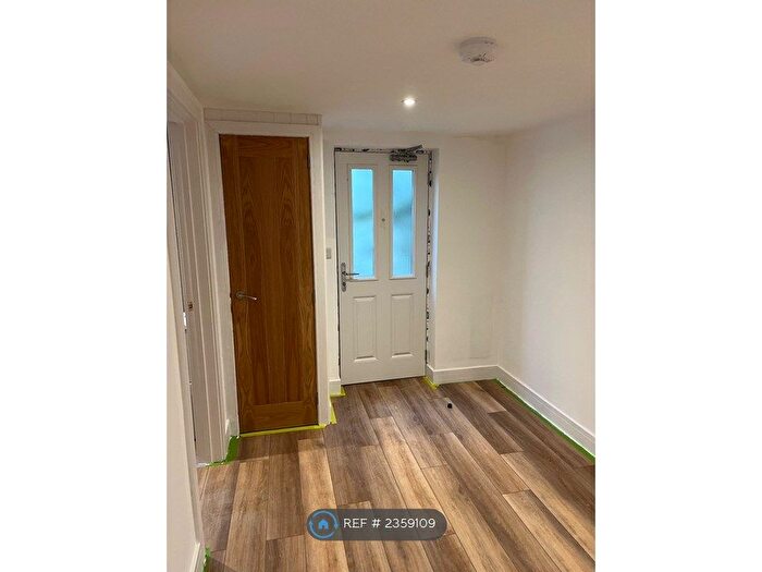 2 Bedroom Semi-Detached House To Rent In Newton Abbot, Newton Abbot, TQ12
