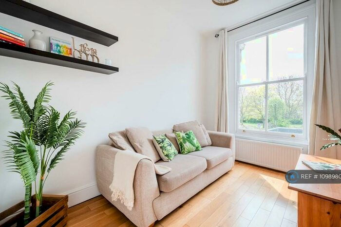 1 Bedroom Flat To Rent In Holloway Road, London, N19