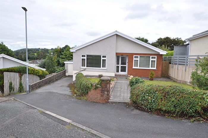 3 Bedroom Detached Bungalow For Sale In Bryn Tywi, Llangunnor, Carmarthen, SA31