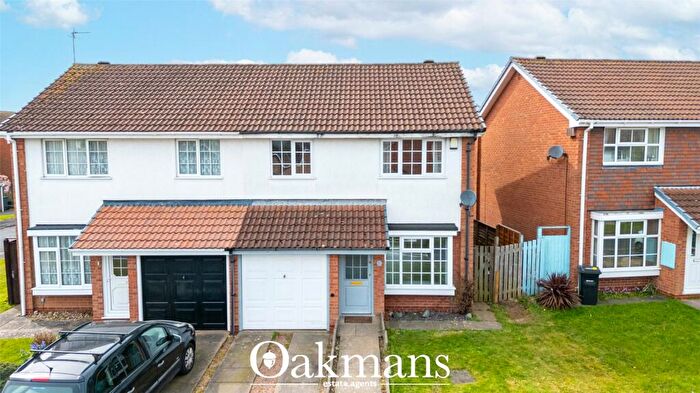 3 Bedroom Semi Detached House For Sale In Bradshawe Close, Birmingham, West Midlands, B28