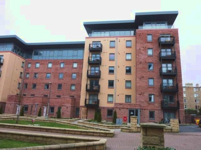 2 Bedroom Flat To Rent In Slateford Gait, Edinburgh, EH11
