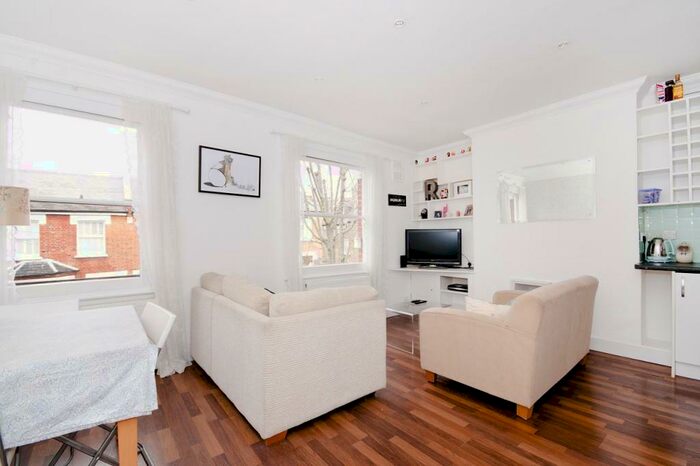 2 Bedroom Flat To Rent In Ronalds Road, Islington, London, N5