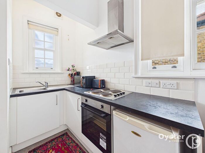 Studio To Rent In Finchley Road, London, NW3